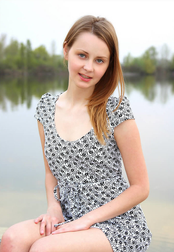 Лариса, 22 года, 0 размер груди